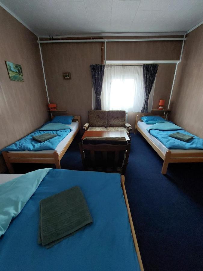 Hostel Suzzzy Novska Extérieur photo