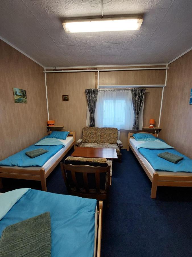 Hostel Suzzzy Novska Extérieur photo