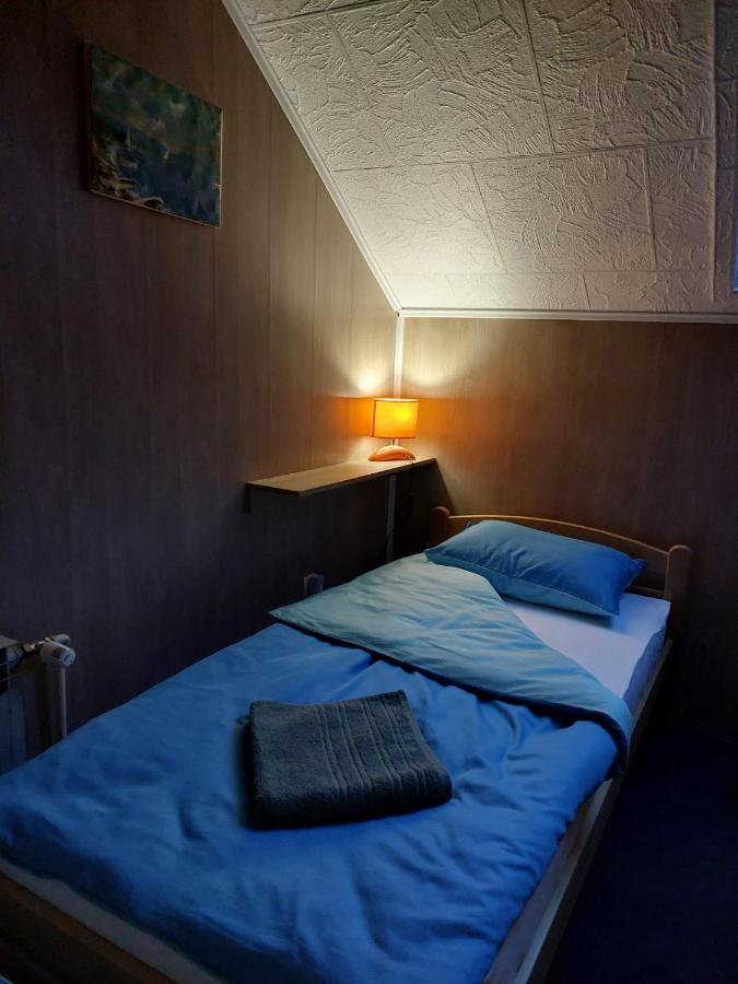 Hostel Suzzzy Novska Extérieur photo