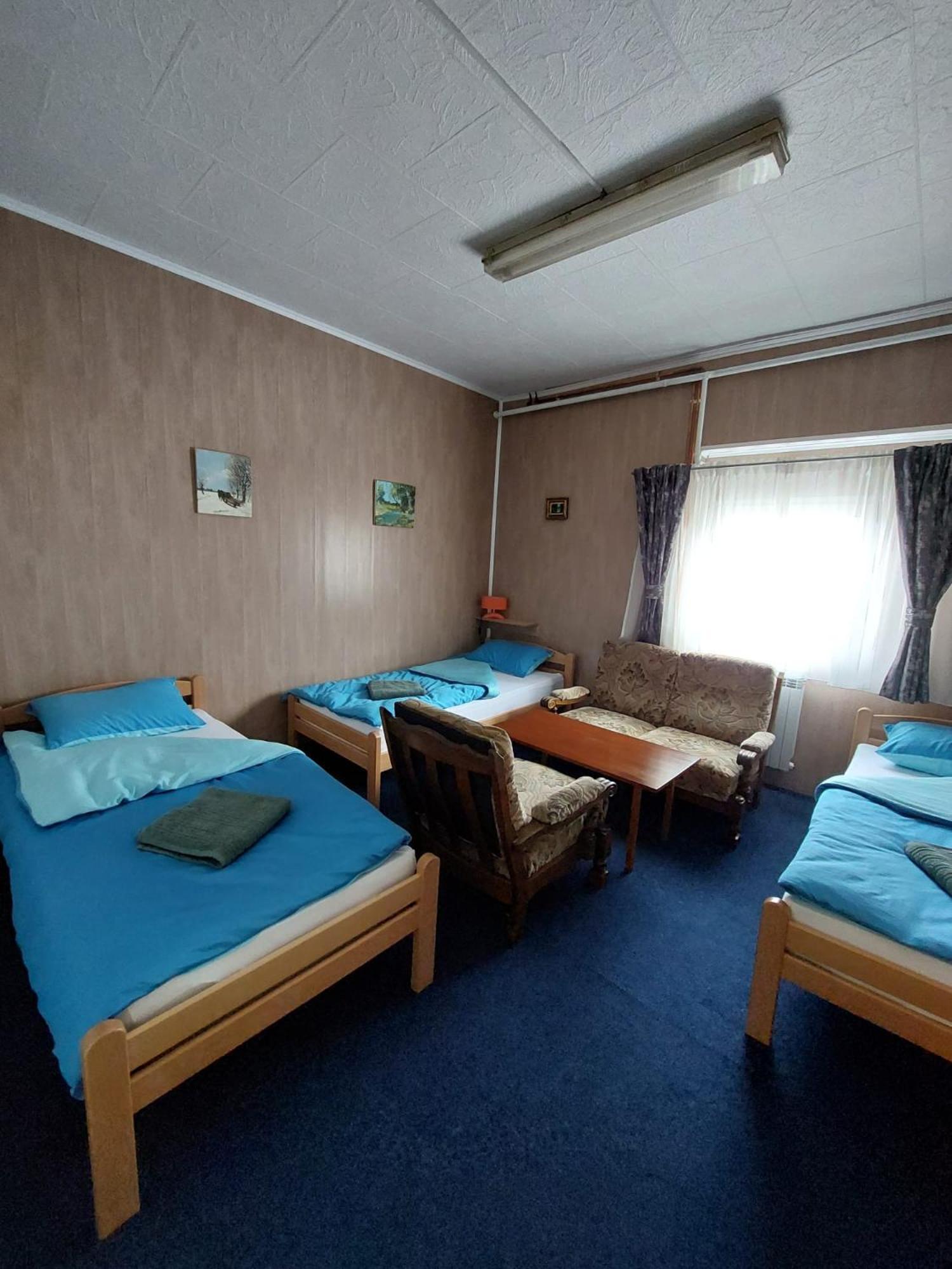 Hostel Suzzzy Novska Extérieur photo