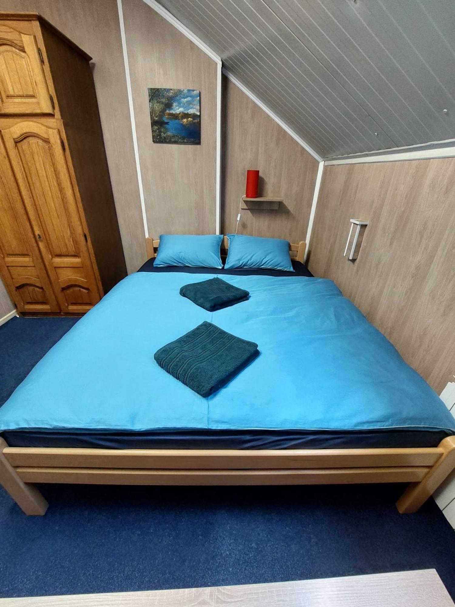Hostel Suzzzy Novska Extérieur photo